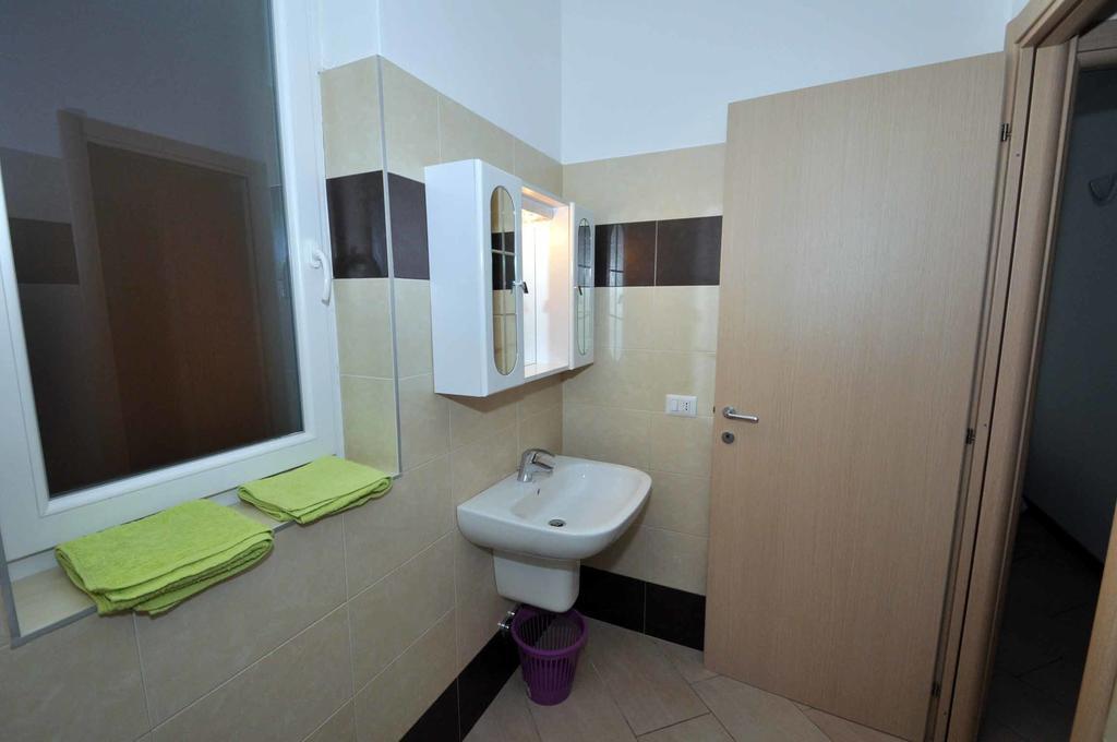 Apartamento Casa Ciclamino Vercana Habitación foto