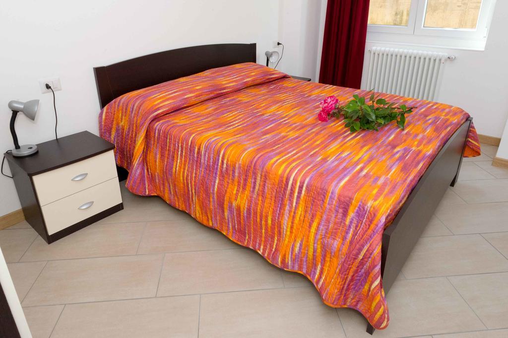 Apartamento Casa Ciclamino Vercana Habitación foto